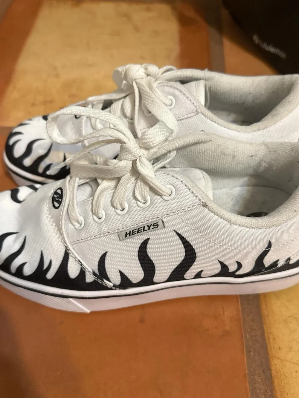 Heelys kids sneakers